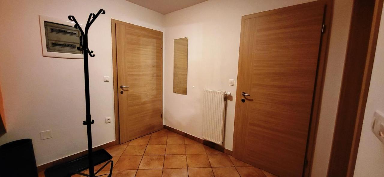 Apartments Oman クランスカゴーラ エクステリア 写真