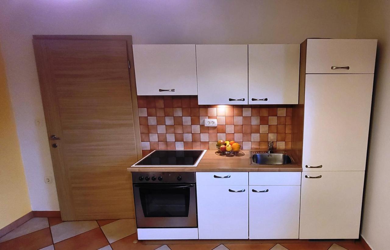 Apartments Oman クランスカゴーラ エクステリア 写真